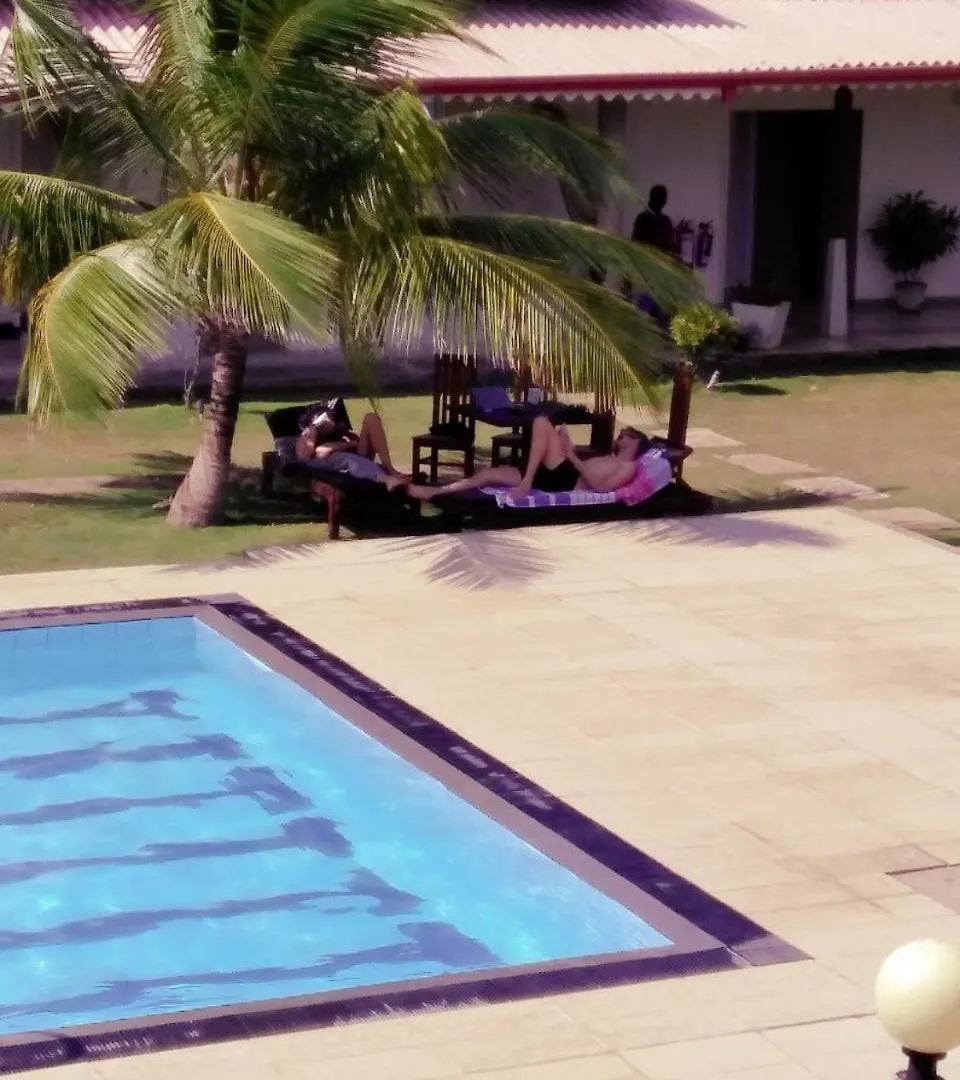 Nilakma Lagoon Negombo Hotel